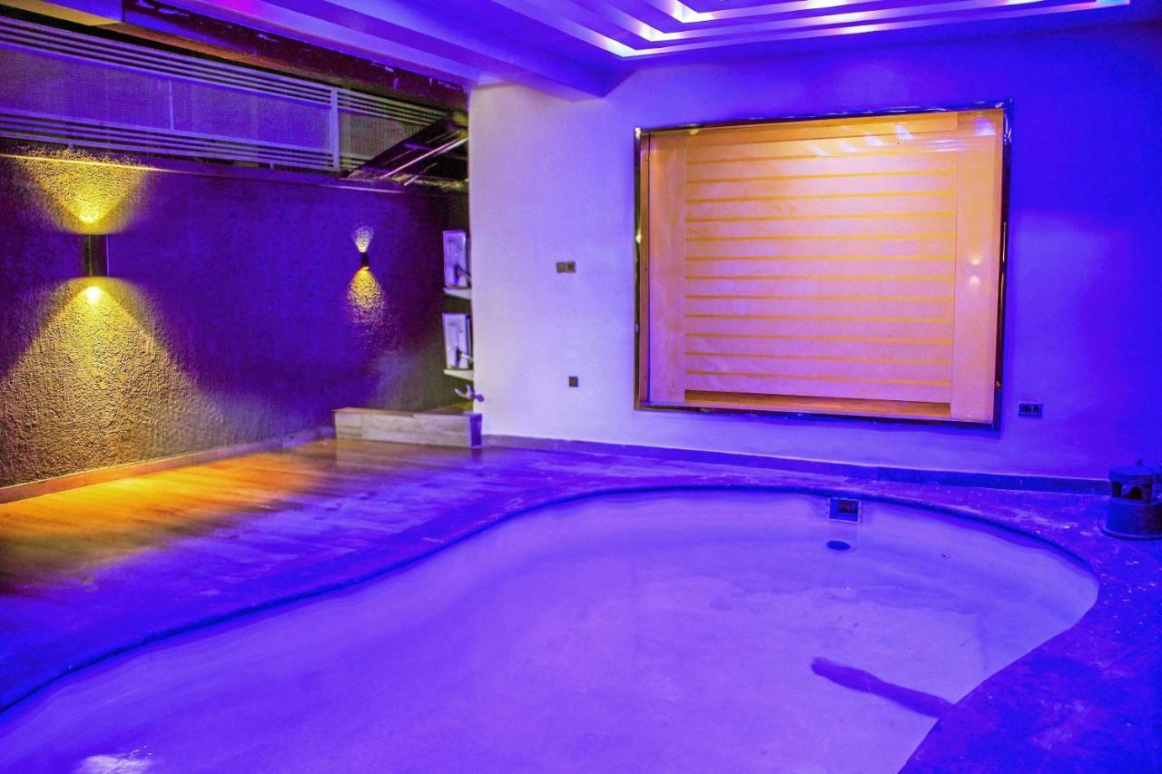 Joshesther Olive Hotel Ikeja Extérieur photo
